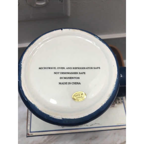 Sandi Gore Evans Collectible We Wish You a Merry Christmas Wicker Basket Mug Set - Picture 6 of 8